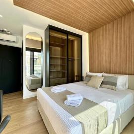BlueMotion - CruiseNest 6Α, Hotel in Piräus