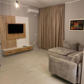 AJ Apartments, hotel in Orikum