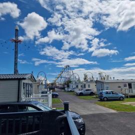 Thrillseeker - Chalet style caravan next to Fantasy Island, Ingoldmells, 2 dogs max - East Coast Holidays