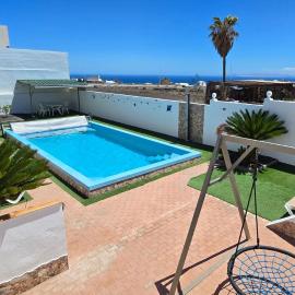 Direktly at our Swimming pool - Relax - Aduls only