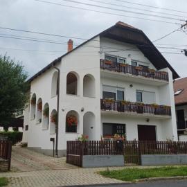6RoomS BALATON-HÉVÍZ, Hotel in Hévíz