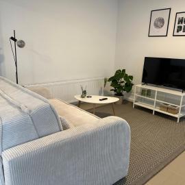 BSD Apartment - Self Check-in & Parkplatz, ξενοδοχείο στο Μπόχουμ