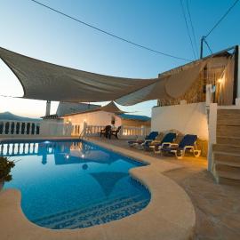 VILLA CASA JOLI in Oliva with private pool and stunning views, hotel in Oliva