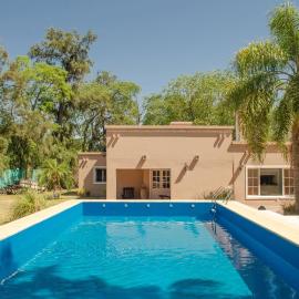 Casa de vacaciones con piscina y espacio recreativo - (FQ)