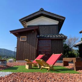 一棟貸し 蔵の宿 隠れ蔵 Kakurekura Traditional Private Stay, hotel in Nagahama