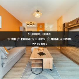 Studio avec terrasse, proche front de mer & centre