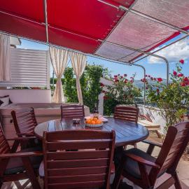 House Marin with 2 Apartments 10 m from sea