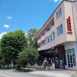Aurex, hotel in Venus