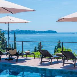 Villa Hortensia-With Private Pool and Beaches Front