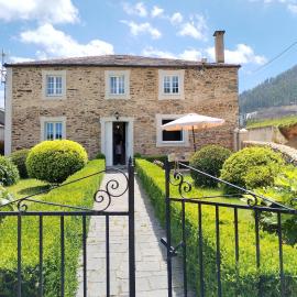 Casa Lolita 1, hotel in Viveiro