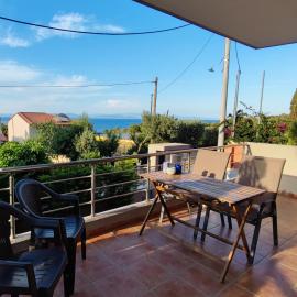 Serenity Villa-Ground floor-Sea view- sea 150m away