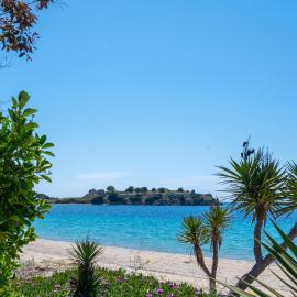 Adam House-Castle view, hotel em Torone