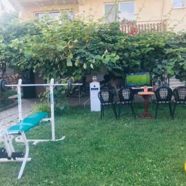 Apartman Struga, מלון בסטרוגה