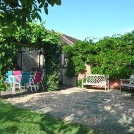 Courtyard Barn