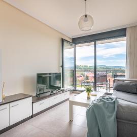 Cudón में, होटल Moderno apartamento en Cudón
