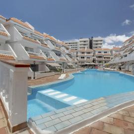 Sun&River Condo, hotel in Playa de las Americas