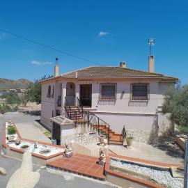 Chalet con piscina Umut Homes, ξενοδοχείο στο Αλικάντε