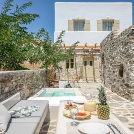 Villa Anthemion Naxos with outdoor jacuzzi