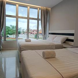 Swing & Pillows - Lea Guest House & Cafe, Port Dickson
