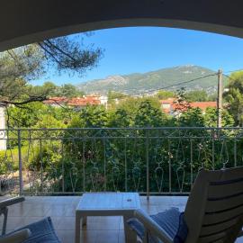 Villa proche Anse Magaud, hotell i La Garde