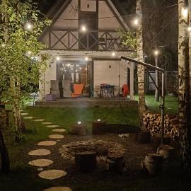 Biały Domek II, hotel en Biszcza