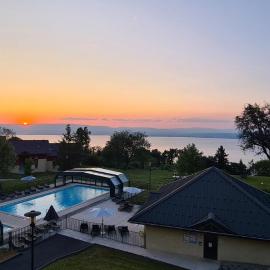 Superbe appart avec vue sur Lac, hotel Lugrinben