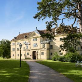 Altes Schloss - Boutique Ferienwohnung, ξενοδοχείο σε Laxenburg