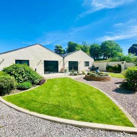Ribble Cottage in The Ribble Valley, hotel in Whalley