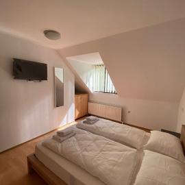 MAT & EDW RooM, ξενοδοχείο σε Câmpulung Moldovenesc