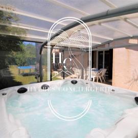 Villa 4 Chambres Jardin Jacuzzi Hyères PK CLIM By HC