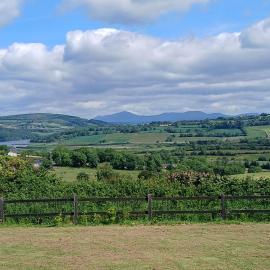 Tinnock B&B, hotel in DʼLoughtane Cross Roads