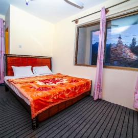 Yak Sarai Hotel & Restaurant