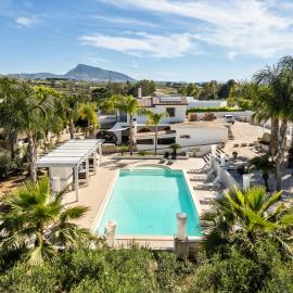 Amazing Villa with pool & Jacuzzi