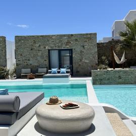 Myconian Theros Luxury Suites, khách sạn ở Ano Mera