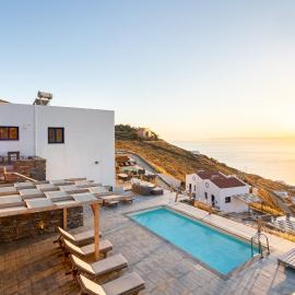 Live in Blue - Kea's Myriad Shades, hotel en Korissia