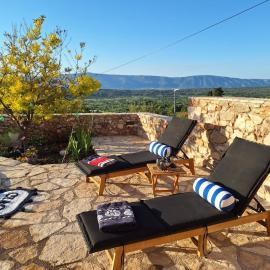 Holiday house "Acacia", for two with pool, Dol, hotel di Stari Grad