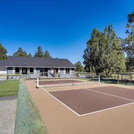 Pickleball Country Retreat in Bend!