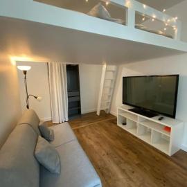 Appartement de charme près du Stade de France, hotel in Saint-Denis