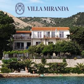 Apartments Vila Miranda on the beach, hotel di Barbat na Rabu
