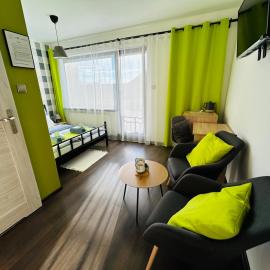 Na Turystycznej-apartamenty i pokoje w sercu uzdrowiska