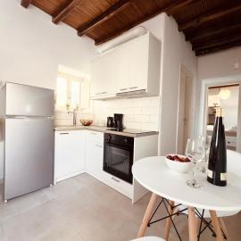 Magnolia Apartment, hotel di Kóstos