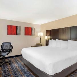 Best Western Plus Fairfield Hotel, hotel en Fairfield