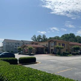 Motel 6 Huntsville AL University Dr., hotel v mestu Huntsville