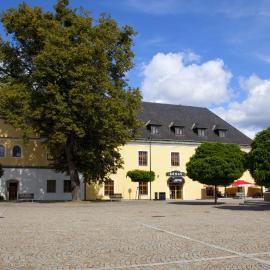 Viesnīca Hotel Zámek Velká Bystřice pilsētā Velká Bystřice