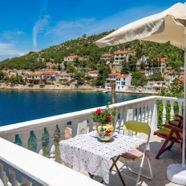 1 Bedroom Beautiful Apartment In Senj