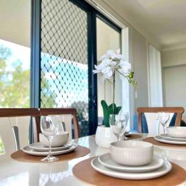 2 Bdr Apartment in Parramatta Covenient Location, hotel in Sydney