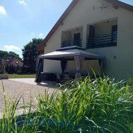 Pokoje gościnne Słoneczny Klon Dąbrówno, hotel u gradu Dombrovno