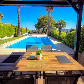 Villa Palma Posidi with Private pool, hotel en Kalandra