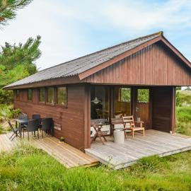 Three-Bedroom Holiday Home In Oksbol