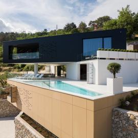 Villa 3,0 near Opatija for 8 people with indoor and outdoor pool & wellness